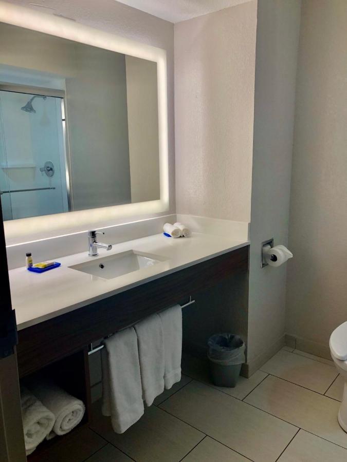 Holiday Inn Express Hotel & Suites Clewiston By Ihg Екстериор снимка