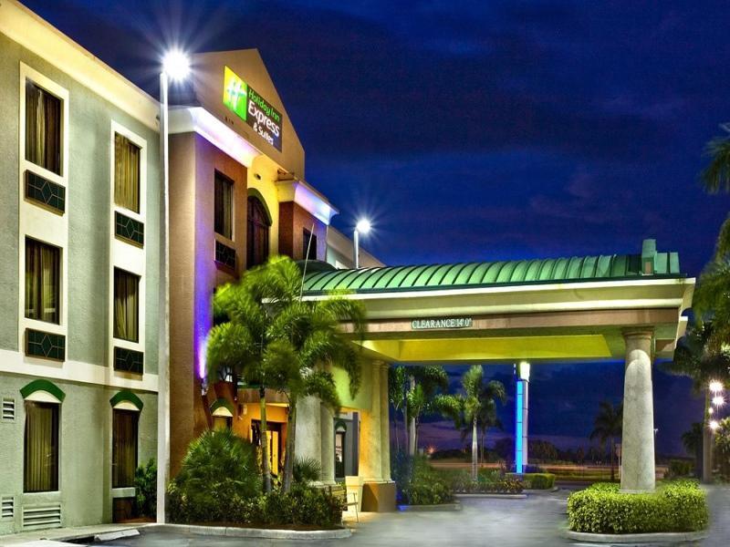 Holiday Inn Express Hotel & Suites Clewiston By Ihg Екстериор снимка