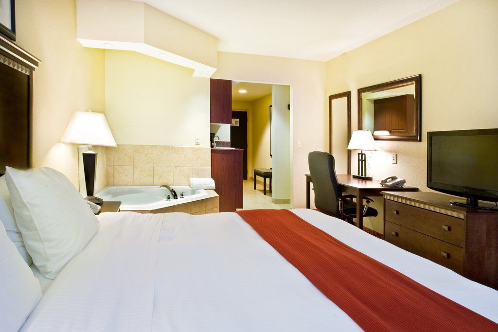 Holiday Inn Express Hotel & Suites Clewiston By Ihg Екстериор снимка