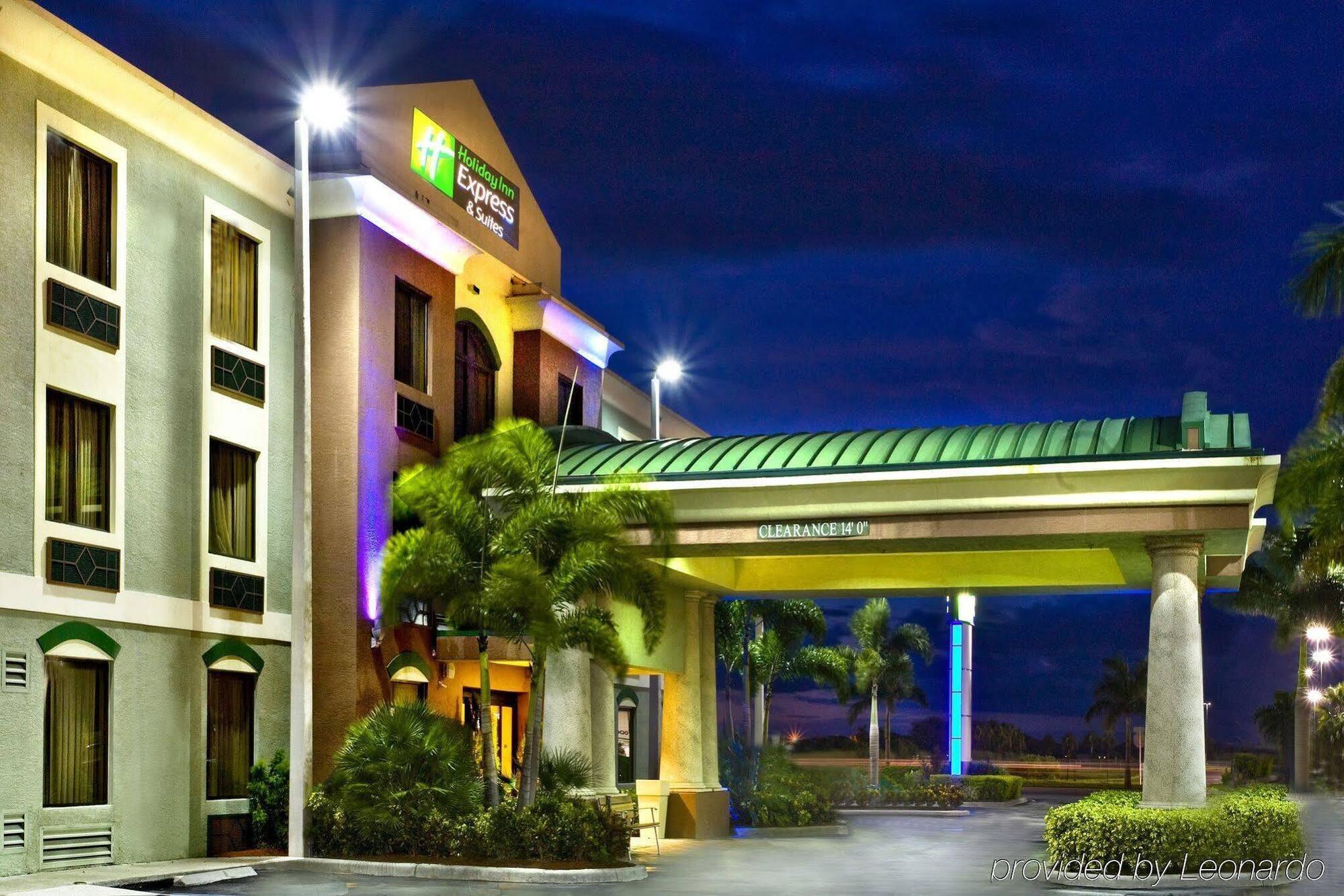 Holiday Inn Express Hotel & Suites Clewiston, An Ihg Hotel Екстериор снимка