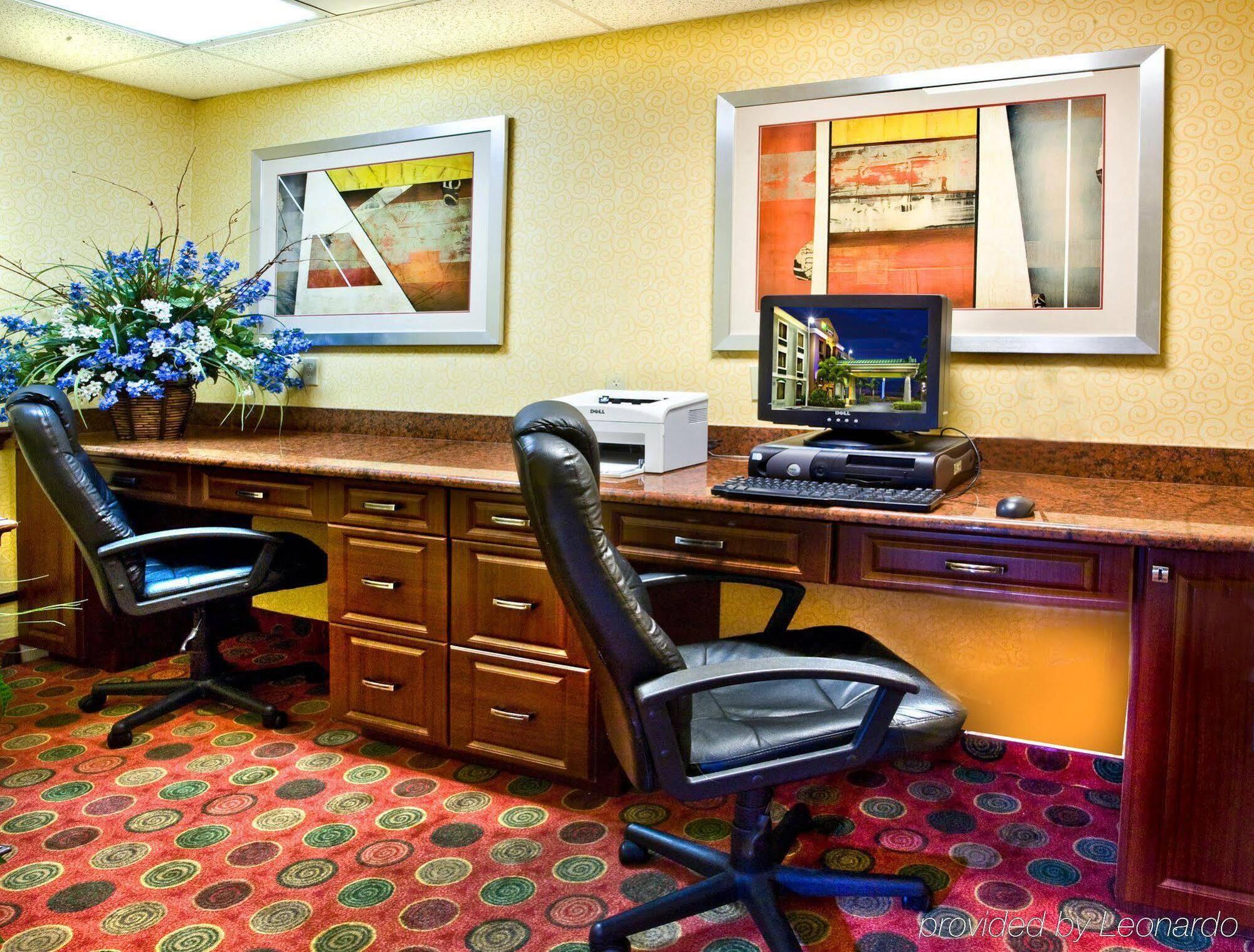 Holiday Inn Express Hotel & Suites Clewiston By Ihg Екстериор снимка